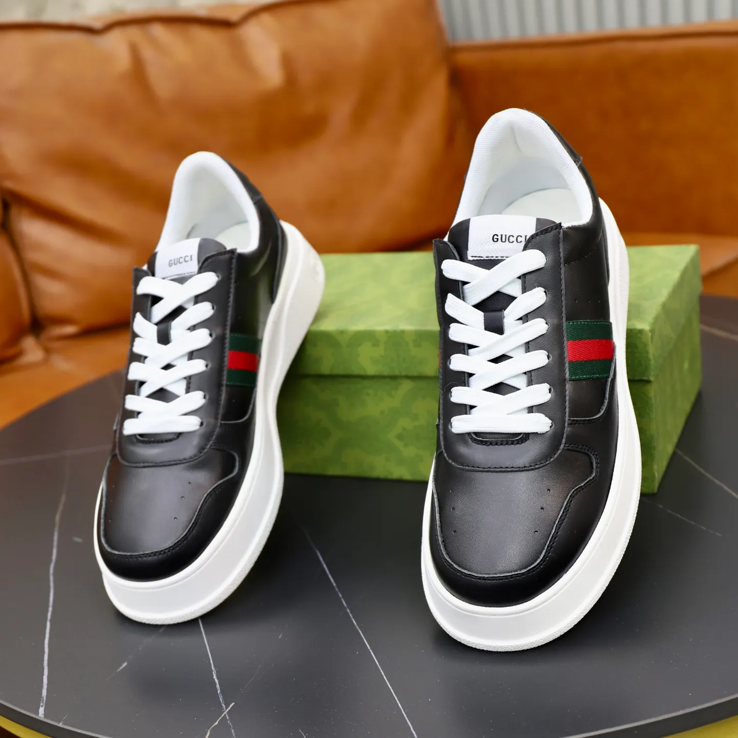 Ex-factory price: 400💰🙅‍♂️🙅‍♂️🙅‍♂️ Brand: GUCCI Standard code: 38-44 (45 customized) Grade: Same as the official website Material: Original leather stitching brand cloth Comfortable and breathable sheepskin lining Lightweight and wear-resistant outsole Style category: Men's fashionable casual shoes Sports shoes Distinguished luxury brand elements Top luxury Color: actual picture color